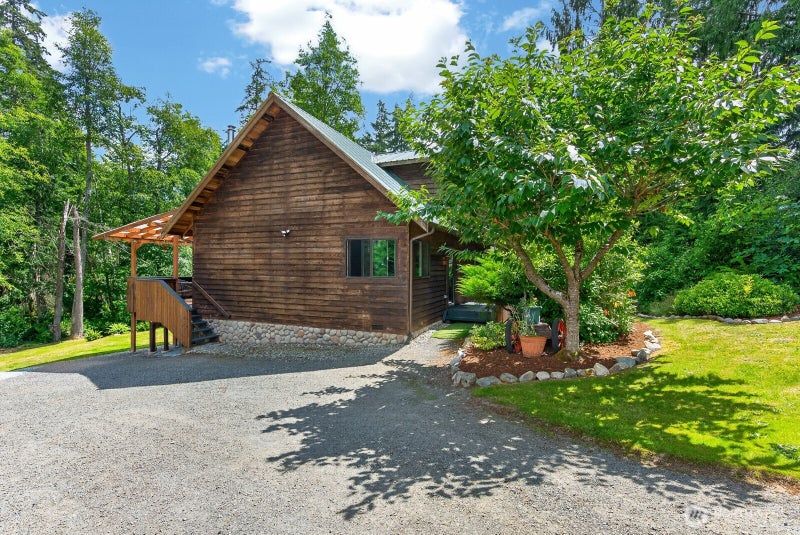 1649 Hemlock Drive