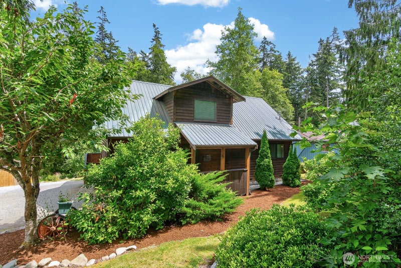 1649 Hemlock Drive