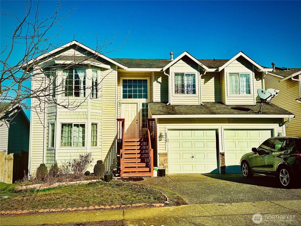 Photo of 2315 190th Street SW, Lynnwood, WA 98036 (MLS # 2336347)