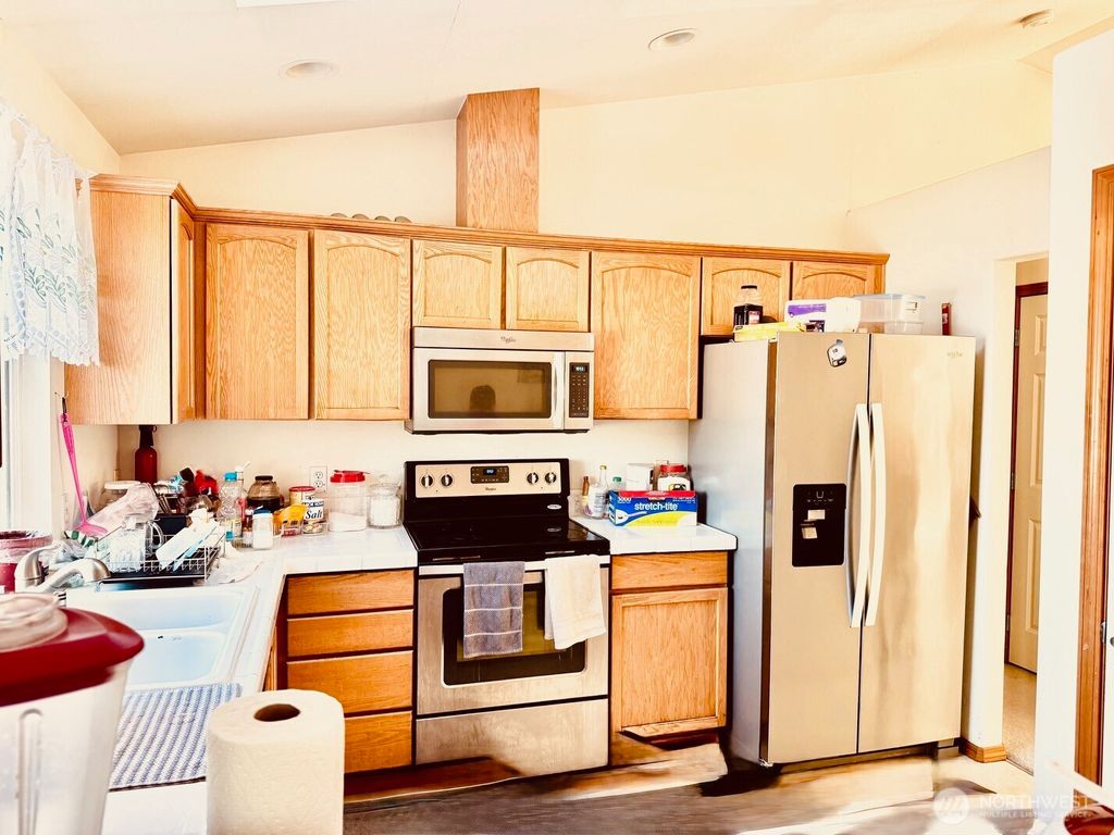 Photo of 2315 190th Street SW, Lynnwood, WA 98036 (MLS # 2336347)