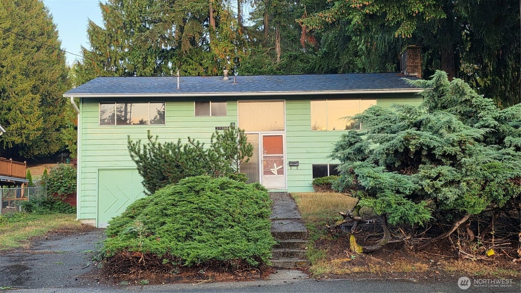 Photo of 22209 60th Avenue W, Mountlake Terrace, WA 98043 (MLS # 2587015)
