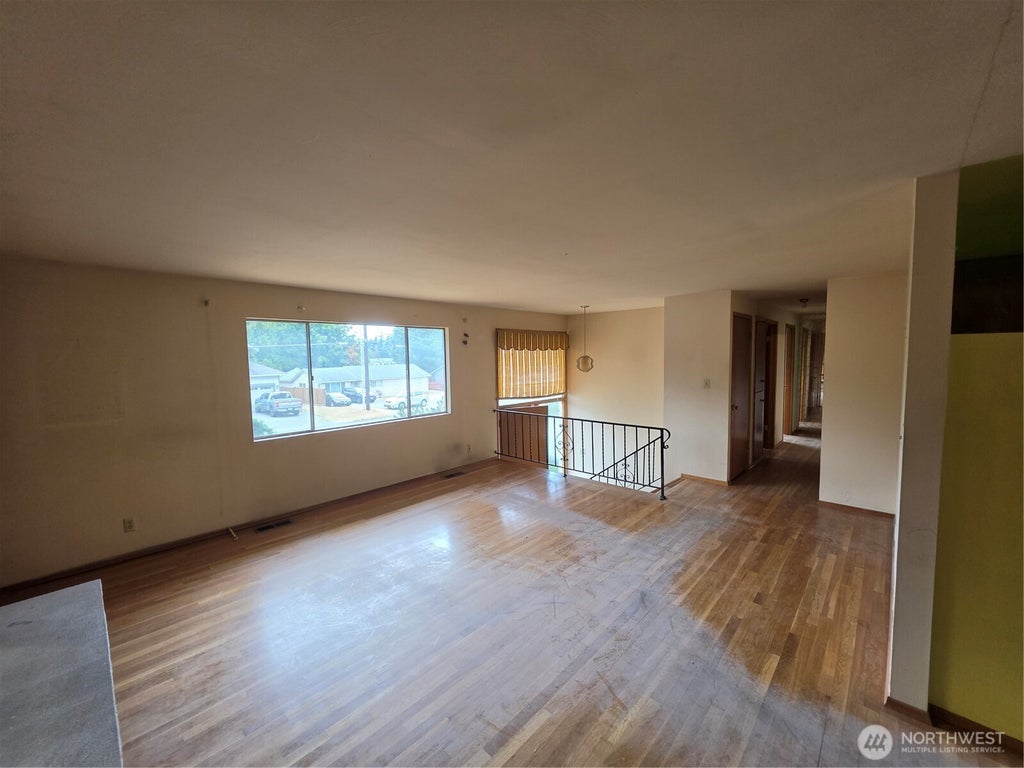 Photo of 22209 60th Avenue W, Mountlake Terrace, WA 98043 (MLS # 2587015)