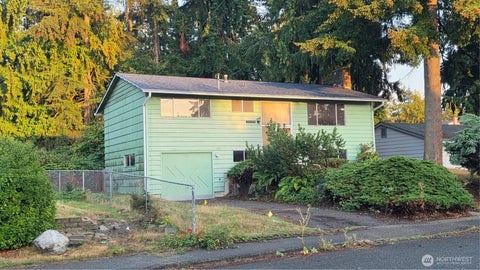 Photo of 22209 60th Avenue W, Mountlake Terrace, WA 98043 (MLS # 2587015)