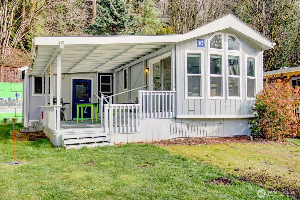 Photo of 22989 Lake McMurray Lane #10, Mount Vernon, WA 98274 (MLS # 2488036)