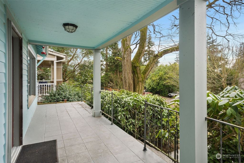Photo of 10756 Palatine Avenue N, Seattle, WA 98133 (MLS # 2032343)
