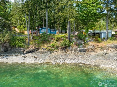 Photo of 40 N Triton Head Drive, Lilliwaup, WA 98555 (MLS # 2465046)
