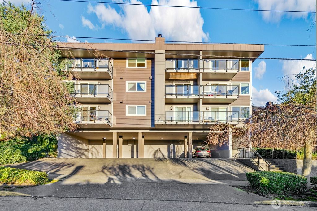 Photo of 2034 14th Avenue W #304, Seattle, WA 98119 (MLS # 2442920)