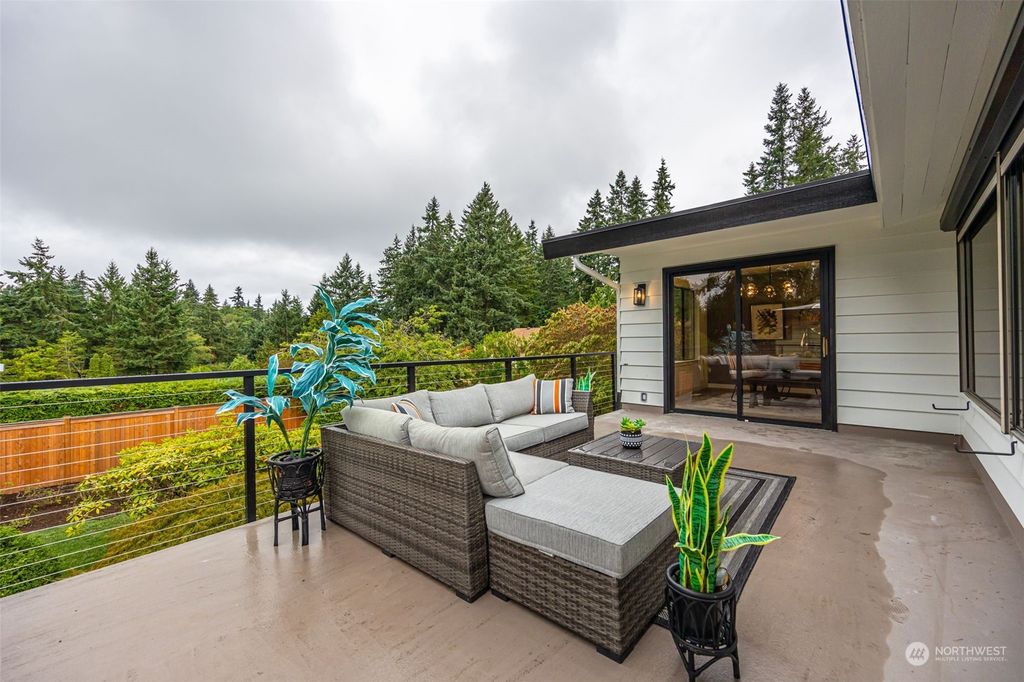 Photo of 17547 Fremont Avenue N, Shoreline, WA 98133 (MLS # 2159076)