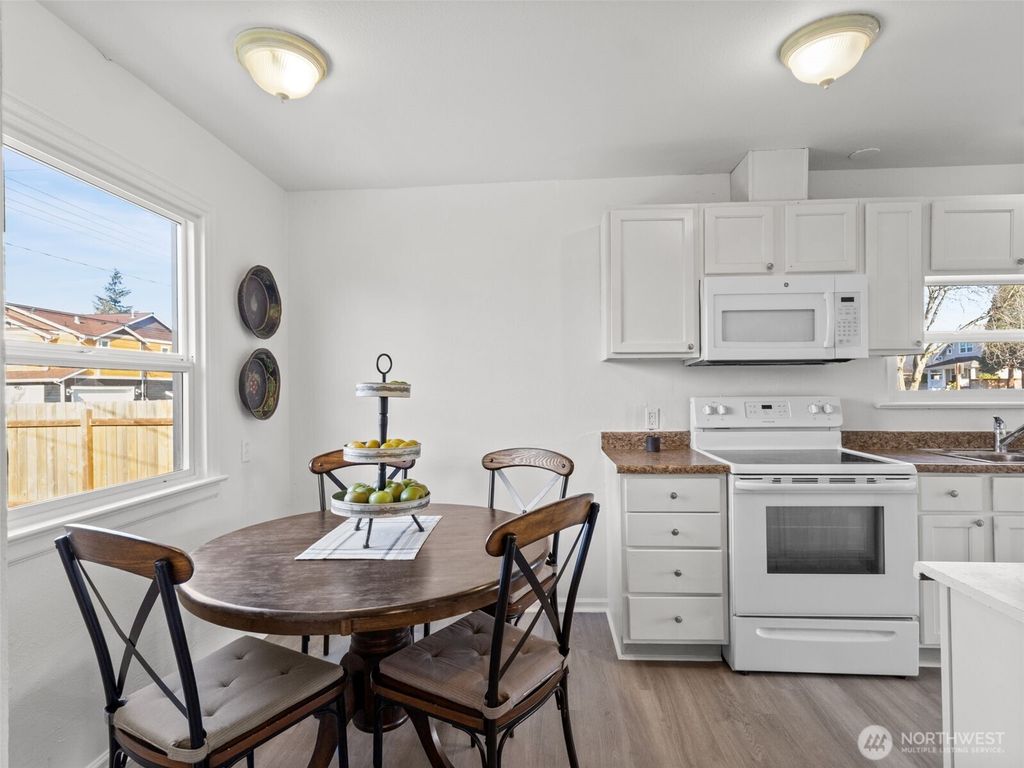 Photo of 6802 S Oakes Street #1, Tacoma, WA 98409 (MLS # 2480207)