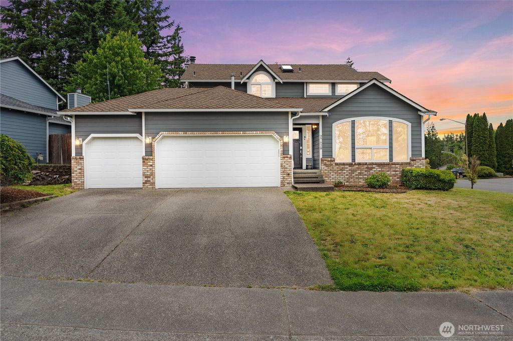 Photo of 27628 221st Avenue SE, Maple Valley, WA 98038 (MLS # 2391073)