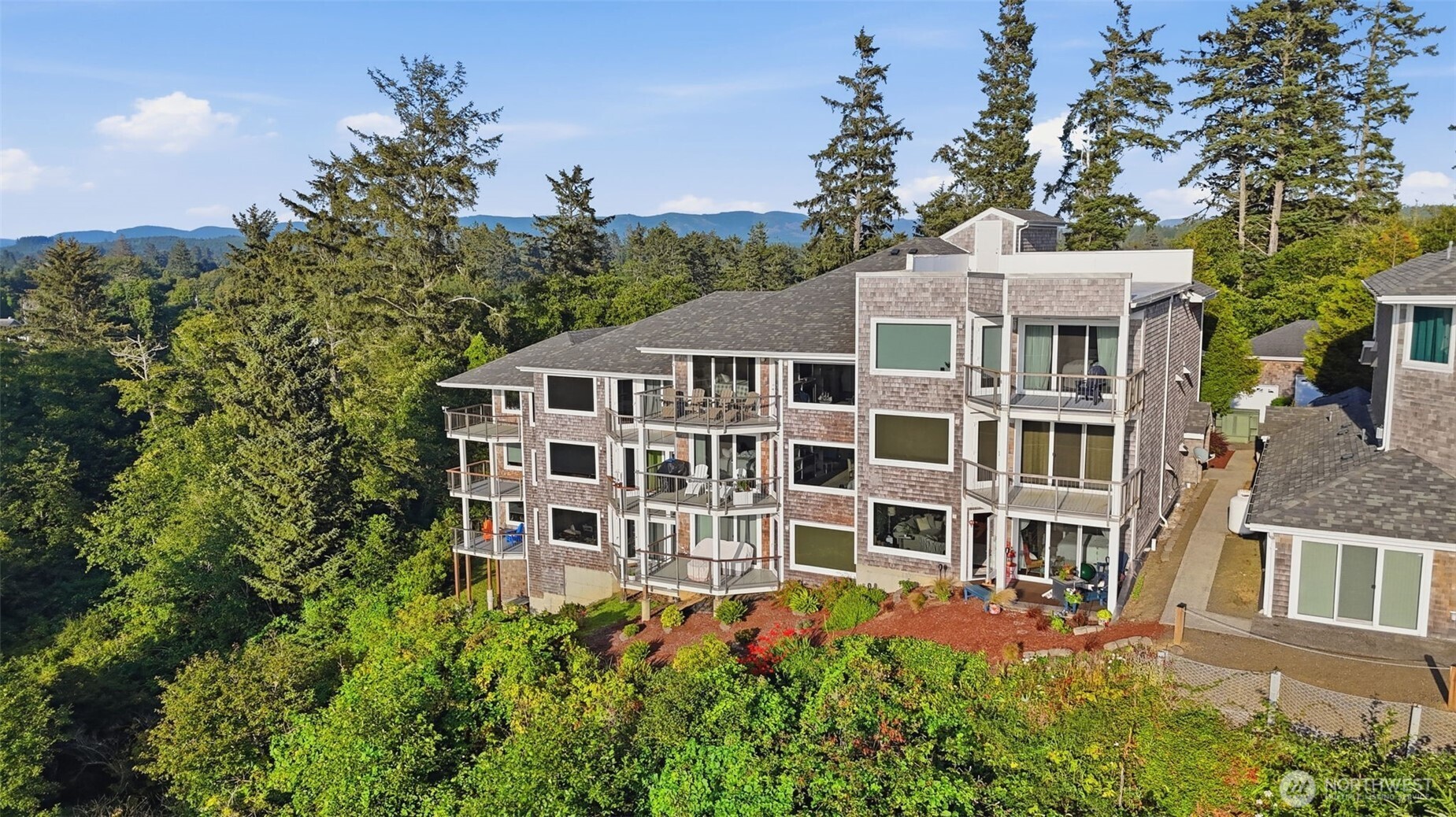 2815 Willows Road 338