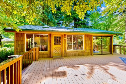 Photo of 52531 S Riverside Road Rd, Gold Bar, WA 98251 (MLS # 2452927)