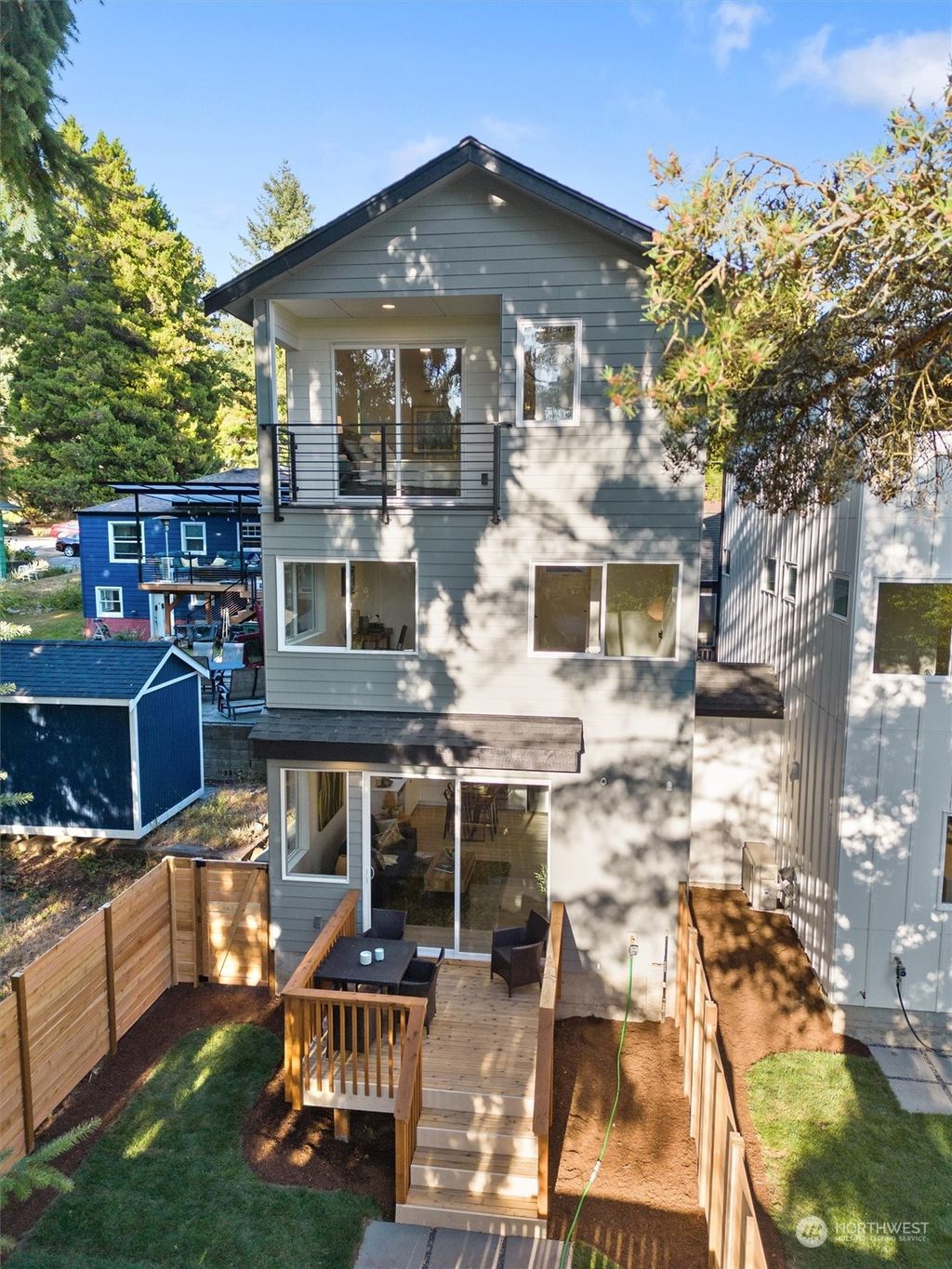 Photo of 11533 38th Avenue NE, Seattle, WA 98125 (MLS # 2146931)