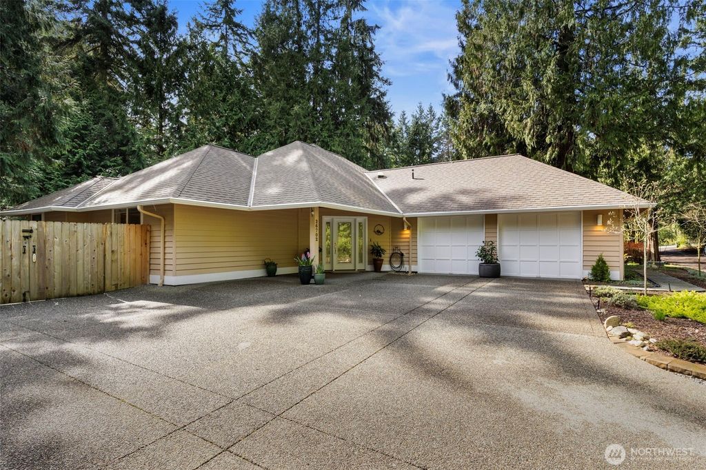Photo of 26702 Ohio Avenue NE, Kingston, WA 98346 (MLS # 2489884)