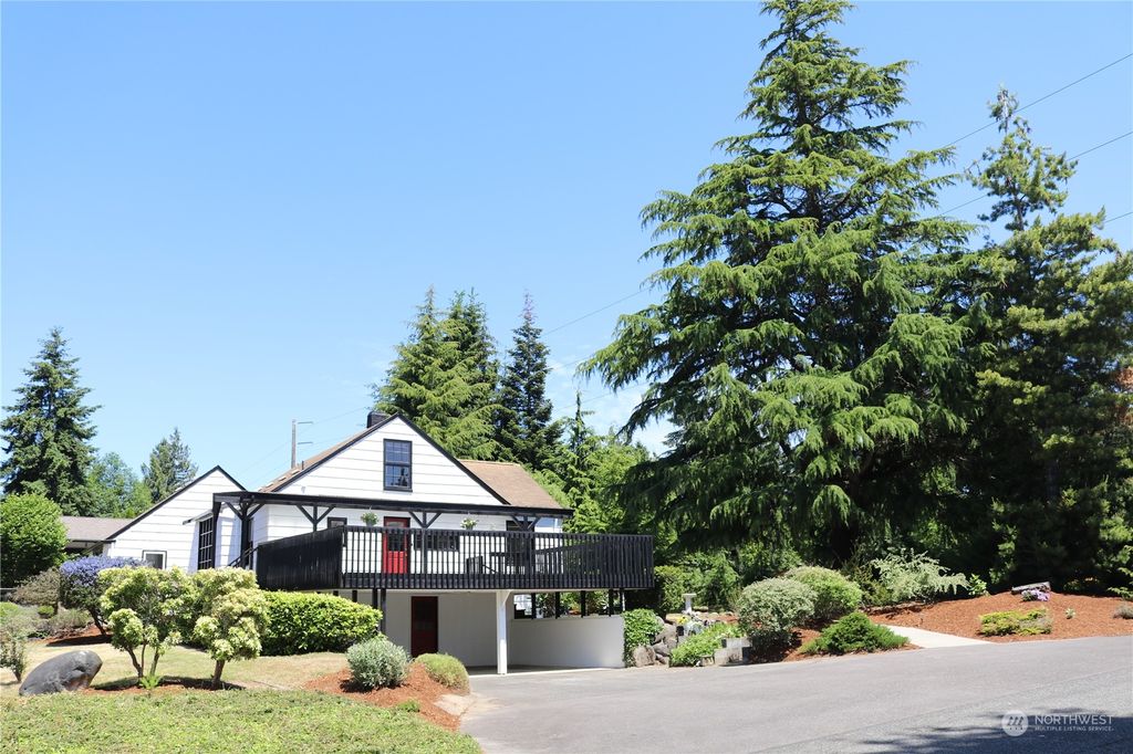 Photo of 19409 1st Avenue S, Normandy Park, WA 98148 (MLS # 2249911)