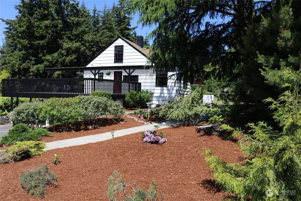 Photo of 19409 1st Avenue S, Normandy Park, WA 98148 (MLS # 2249911)