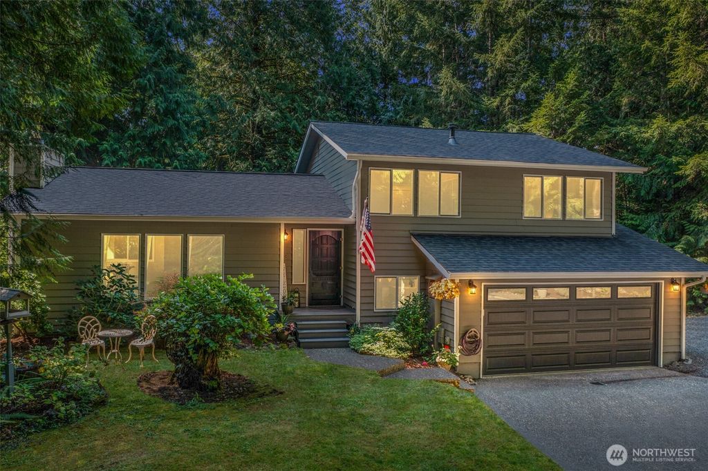 Photo of 24225 NE 10th Street, Sammamish, WA 98074 (MLS # 2432535)
