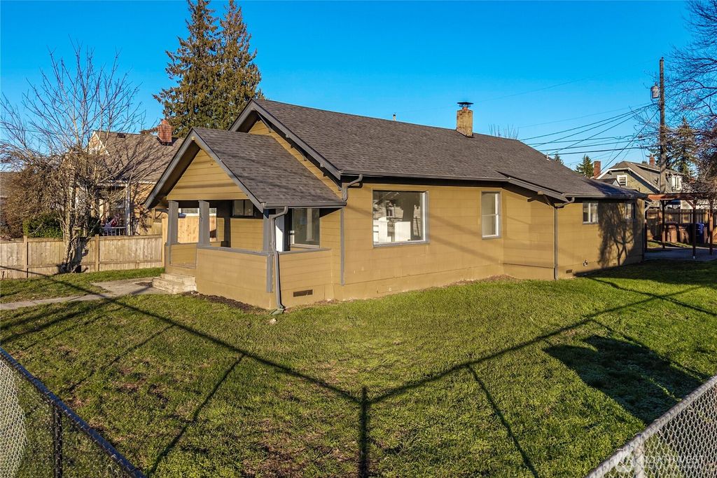 Photo of 7007 S Puget Sound Avenue, Tacoma, WA 98409 (MLS # 2472162)