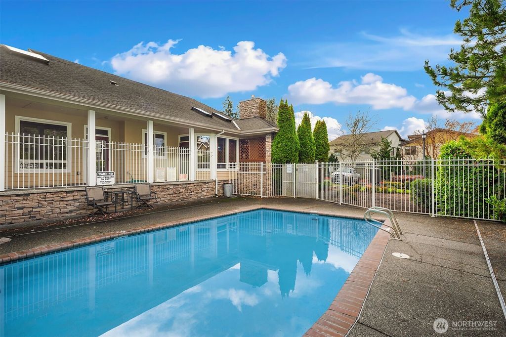 Photo of 22751 SE 12th Lane, Sammamish, WA 98075 (MLS # 2454065)