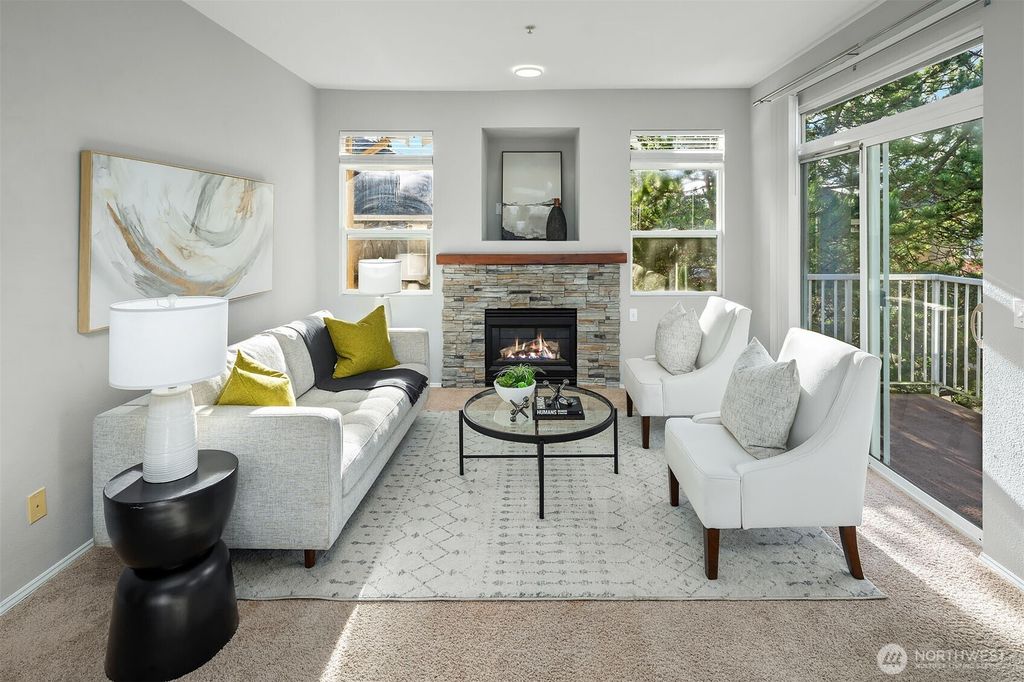 Photo of 22751 SE 12th Lane, Sammamish, WA 98075 (MLS # 2454065)