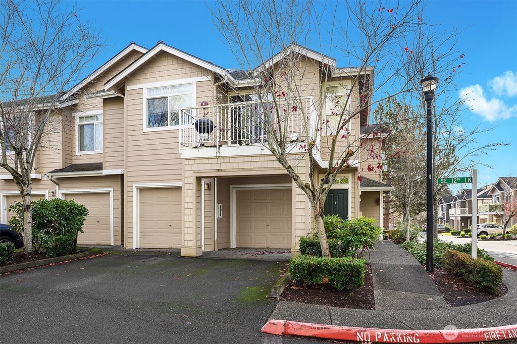 Photo of 22751 SE 12th Lane, Sammamish, WA 98075 (MLS # 2454065)
