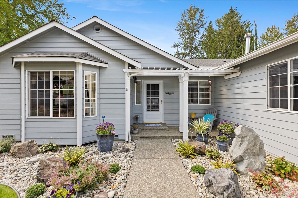Photo of 7220 81st Place NE, Marysville, WA 98270 (MLS # 2267539)