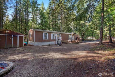 Photo of 300 N Mount Jupiter DR, Hoodsport, WA 98548 (MLS # 2525431)