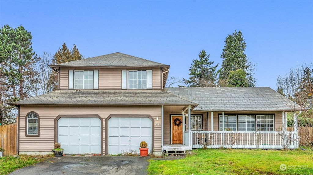 Photo of 566 Olympia Avenue NE, Renton, WA 98056 (MLS # 2188796)