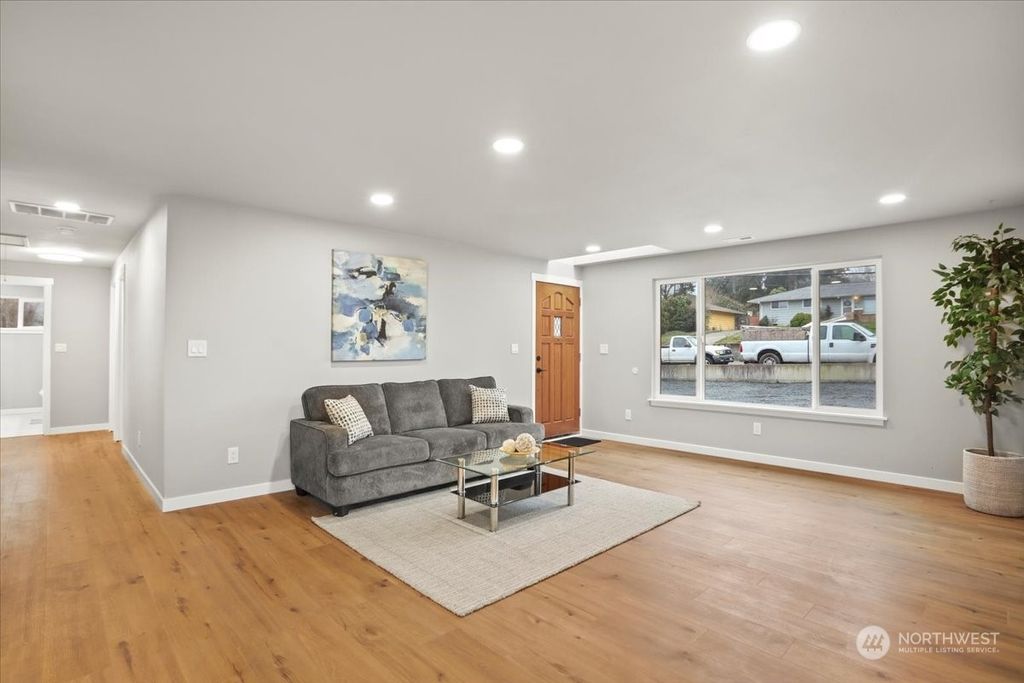 Photo of 6207 46th Street NE, Marysville, WA 98270 (MLS # 2323419)