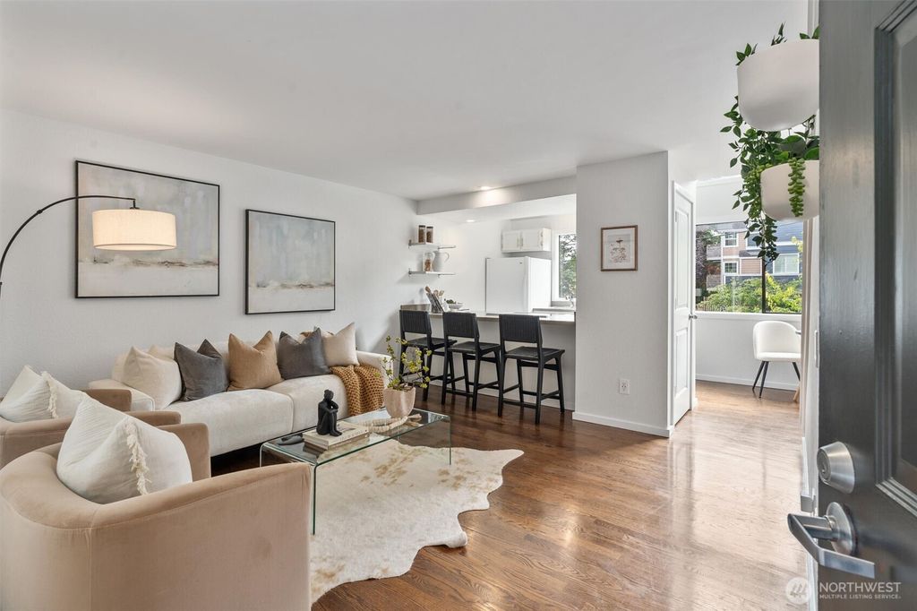 Photo of 202 25th Avenue E #D, Seattle, WA 98112 (MLS # 2426882)
