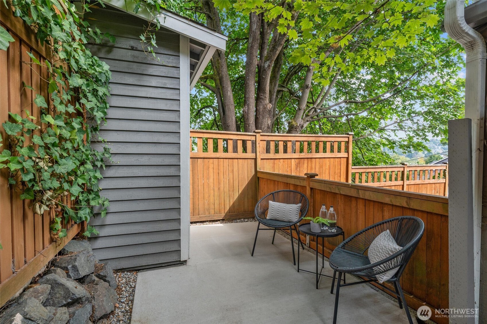 Seattle, Washington 98112, United States, 2 Bedrooms Bedrooms, ,2 BathroomsBathrooms,Residential,Active,203645