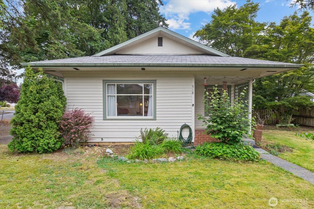 Photo of 518 Hillcrest Drive, Arlington, WA 98223 (MLS # 2400466)