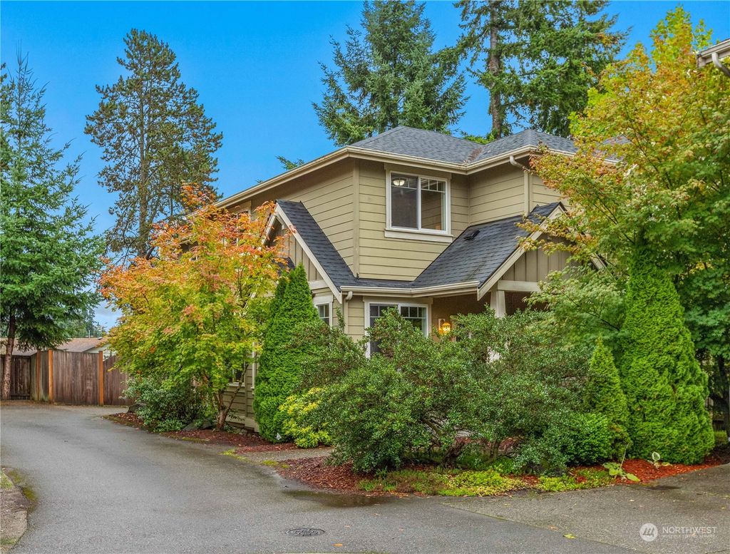 Photo of 4303 226th Place SW, Mountlake Terrace, WA 98043 (MLS # 2166746)