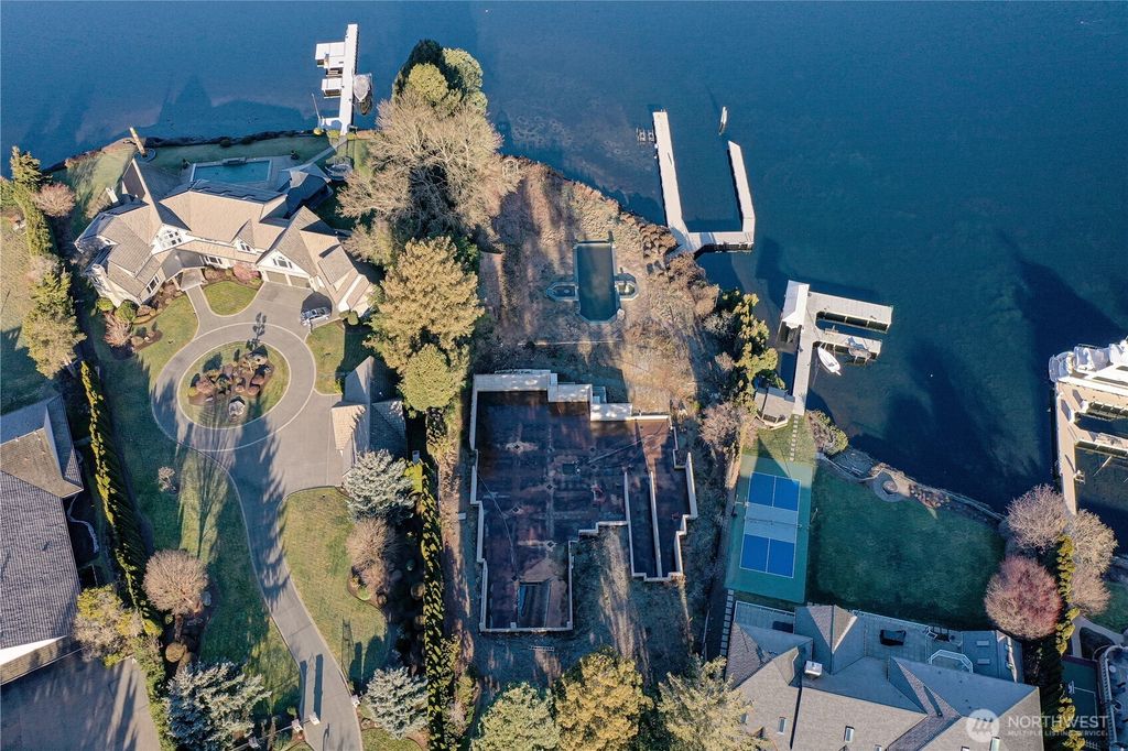 Photo of 96 Cascade Ky Ky, Bellevue, WA 98006 (MLS # 2455669)