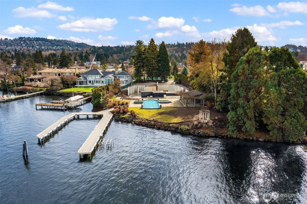Photo of 96 Cascade Key, Bellevue, WA 98006 (MLS # 2455669)