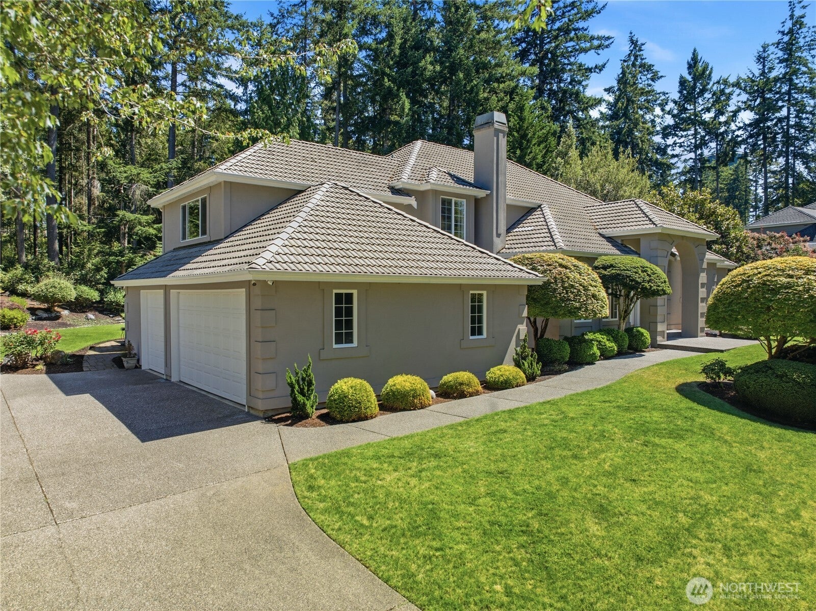 4416 Towhee Drive NW