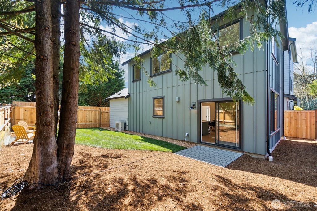 Photo of 9810 8th Avenue NE, Seattle, WA 98115 (MLS # 2363708)