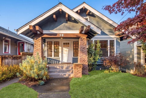 Photo of 38 Florentia Street, Seattle, WA 98109 (MLS # 2598335)