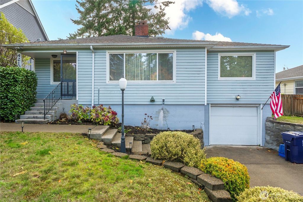 Photo of 4210 N 14th Street, Tacoma, WA 98406 (MLS # 2451434)