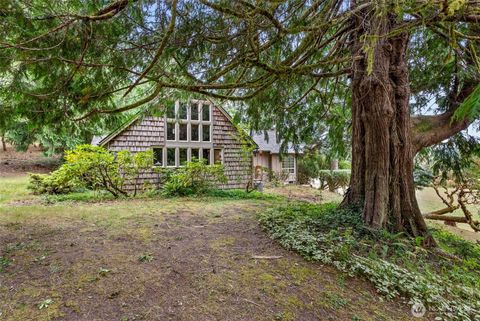 Photo of 17 McKinney Road, Raymond, WA 98577 (MLS # 2429887)