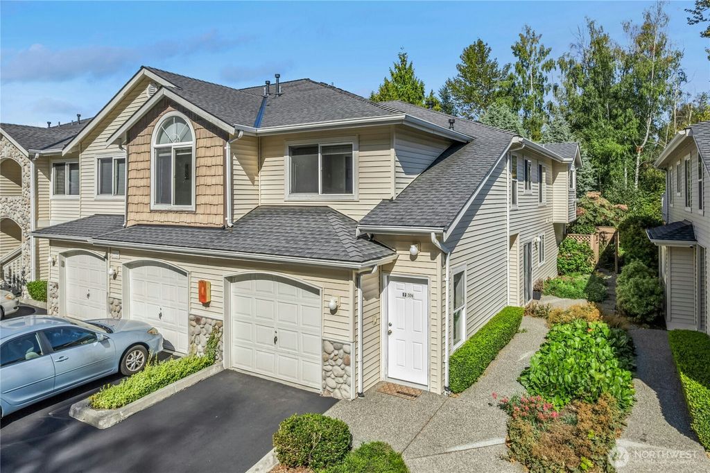 Photo of 725 SW 115th Street SW #BB 204, Everett, WA 98204 (MLS # 2478896)