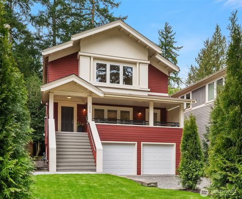 Photo of 1025 NE 130th Street, Seattle, WA 98125 (MLS # 2514850)
