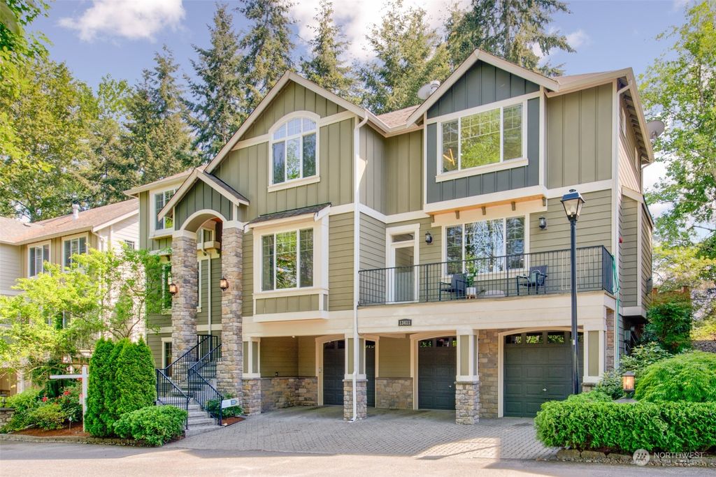 Photo of 13411 NE 199th Pl Pl, Woodinville, WA 98072 (MLS # 2238882)