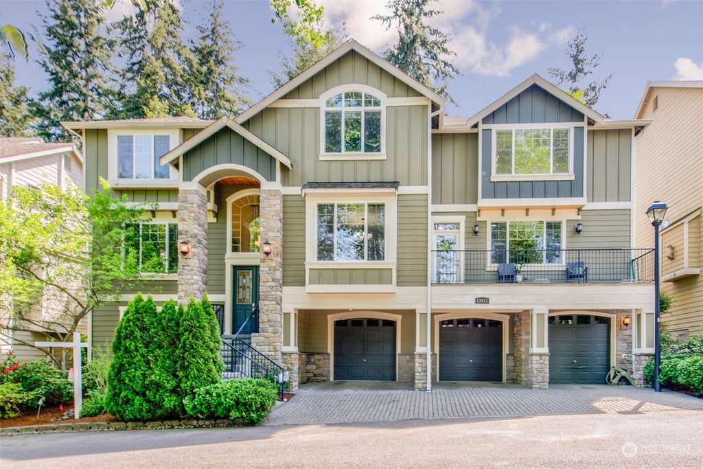 Photo of 13411 NE 199th Pl Pl, Woodinville, WA 98072 (MLS # 2238882)