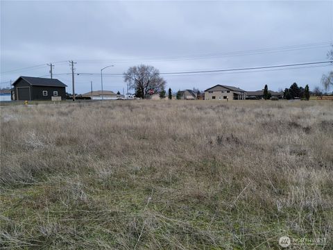 Photo of 6419 RD 2.05 NE, Moses Lake, WA 98837 (MLS # 2477656)