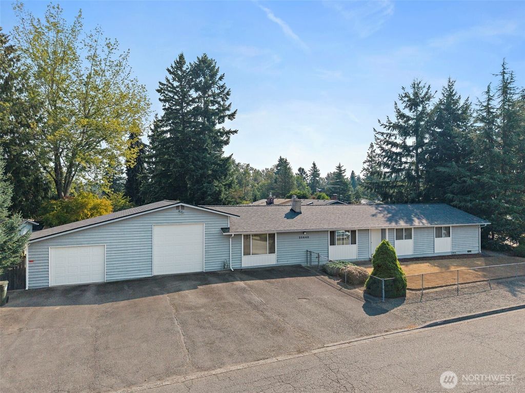 Photo of 20640 130th Avenue SE, Kent, WA 98031 (MLS # 2423879)