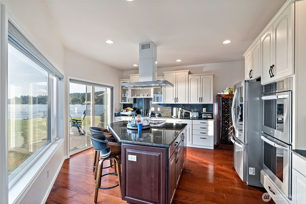 Photo of 1558 Fairview Street, Bellingham, WA 98229 (MLS # 2503735)