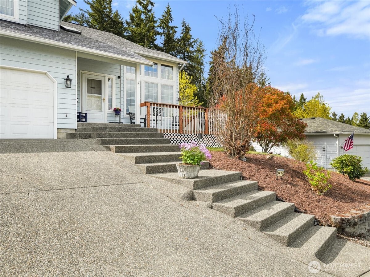 2518 18th Street SE