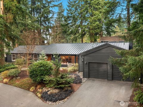 Photo of 7 Lewis Lane, Mercer Island, WA 98040 (MLS # 2465745)