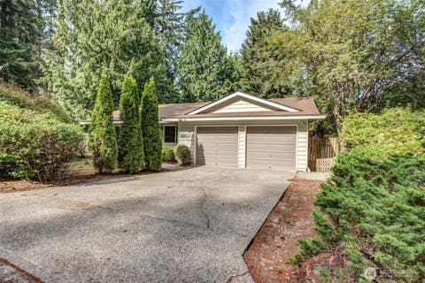 Photo of 13530 NE 78th Street, Redmond, WA 98052 (MLS # 2546883)